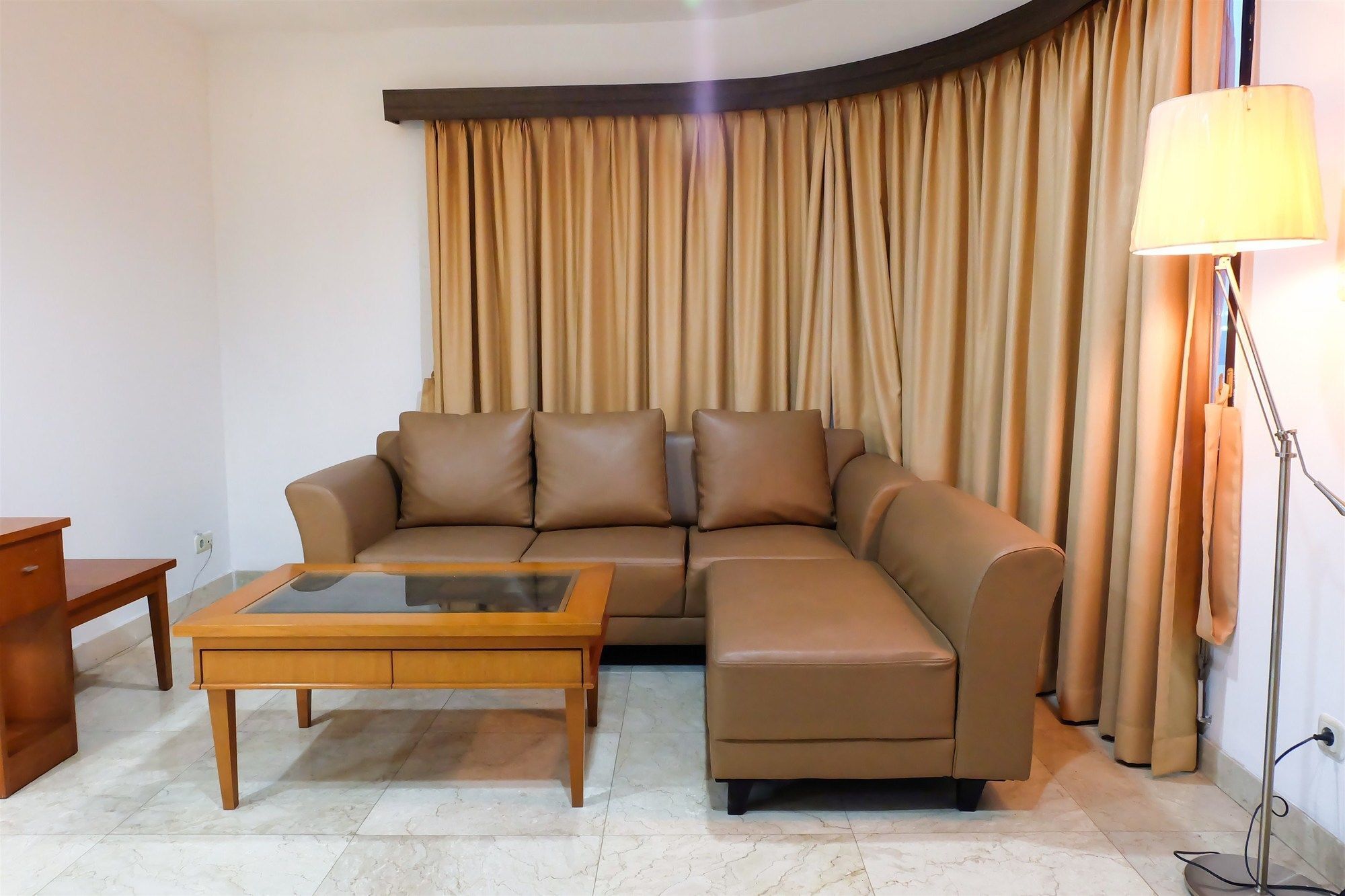 2 Bedroom Park Royale By Travelio Apartemen