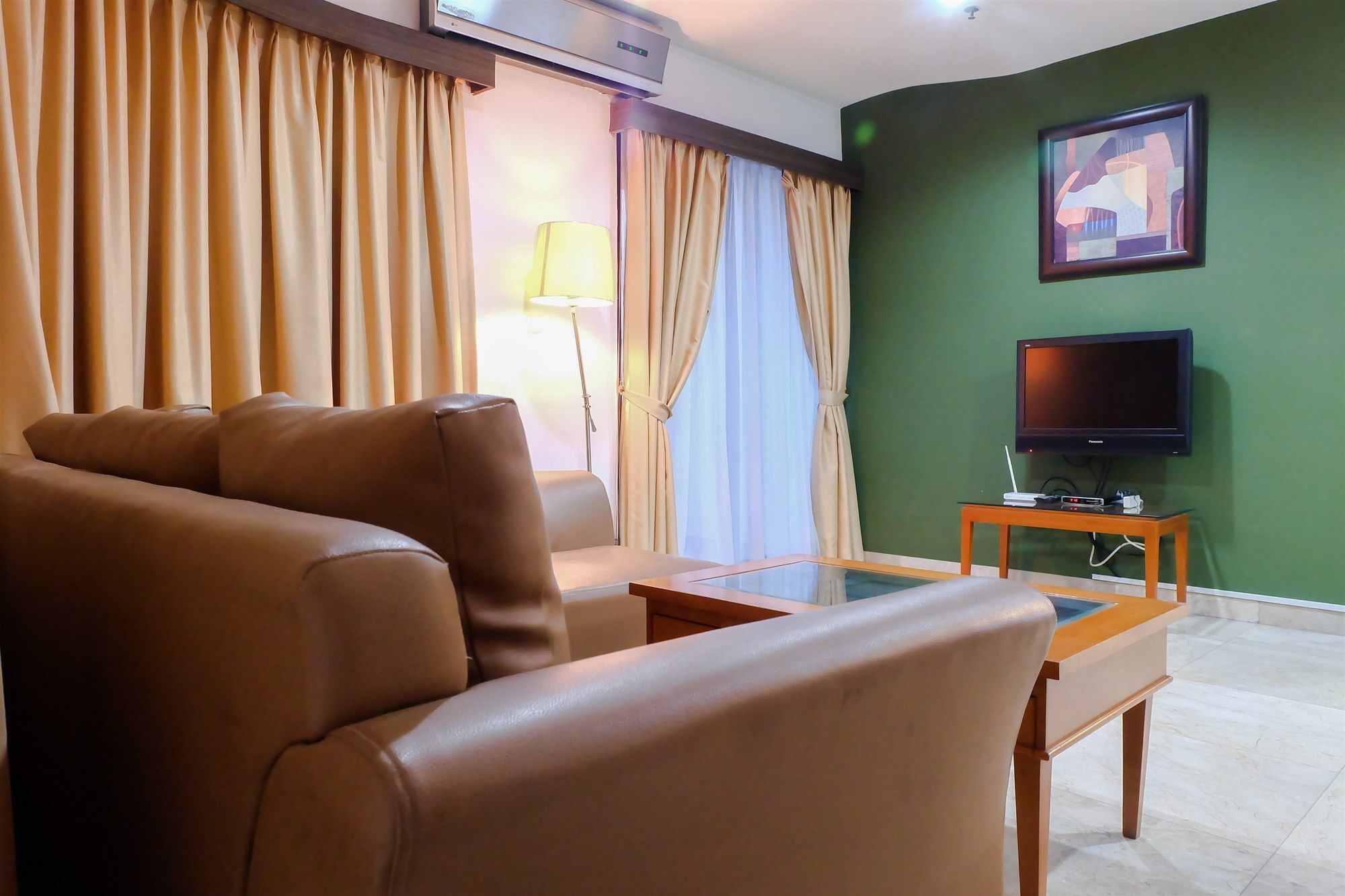 Apartemen 2 Bedroom Park Royale By Travelio Jakarta